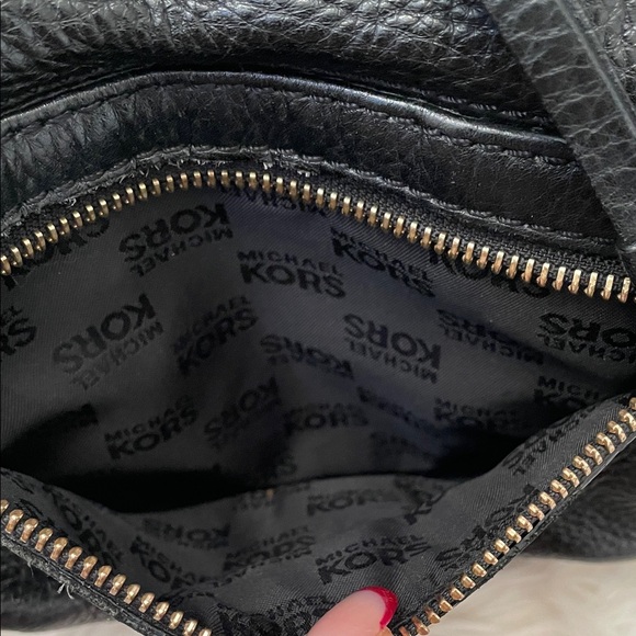 Michael Kors Black Leather Shoulder Bag - Picture 9 of 12